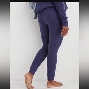 Lunya Navy Leggings size small